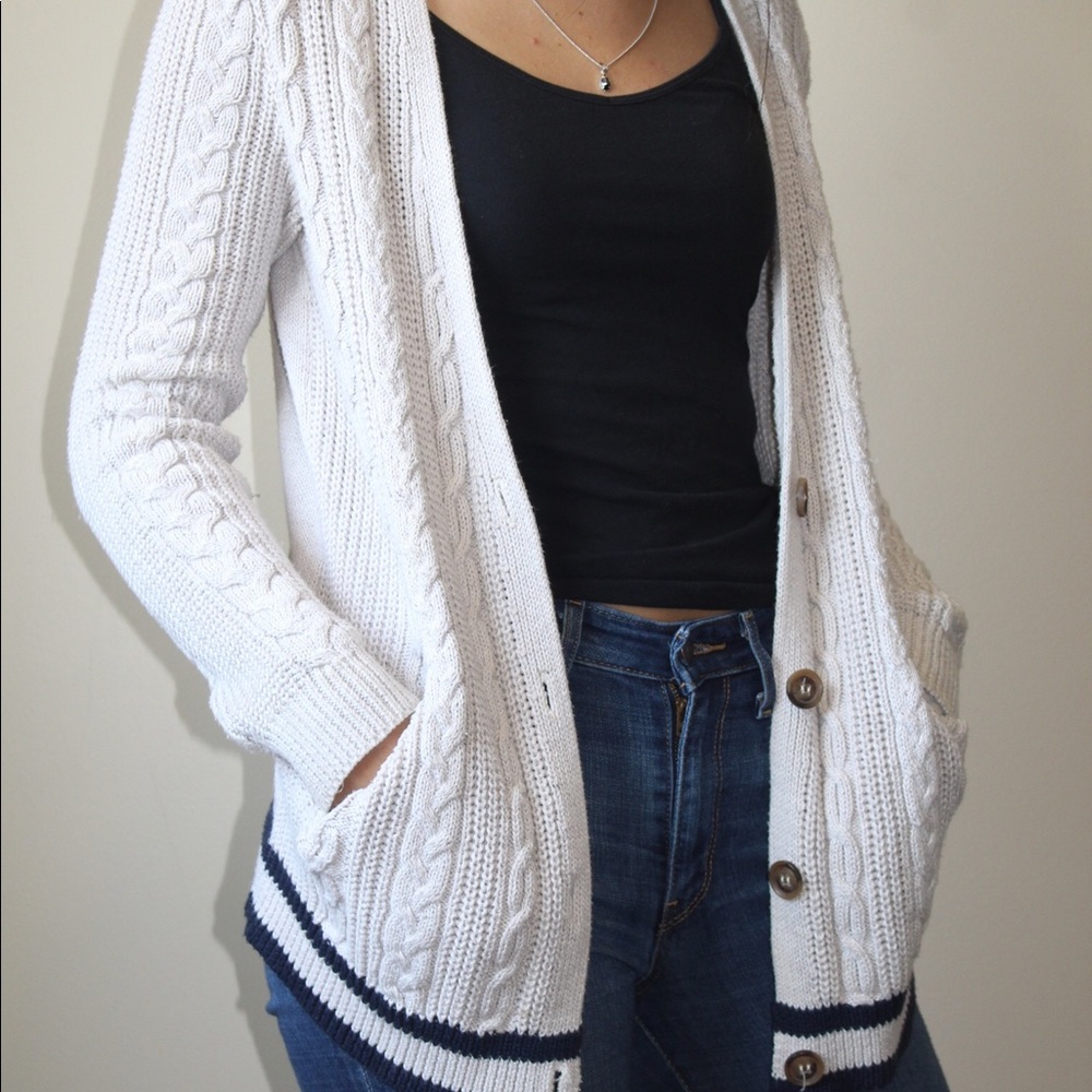 Cardigan - Picture 2 of 3